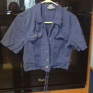 Short sleeved blue top